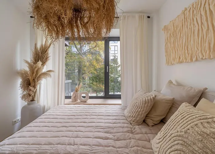 Jurmala Seaside Apartment With Balcony